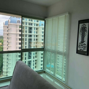 Venetian Blinds 21 Venetian Blinds - Bright White with Cream Tape