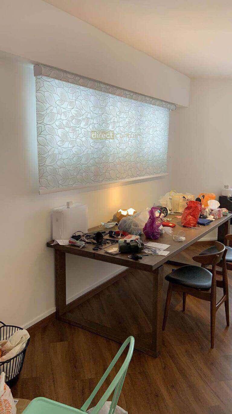 Premium Indoor Roller Blind DecoArt Series in Dining Room
