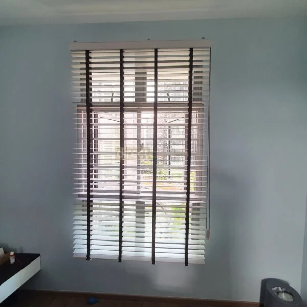 1 Loop Venetian Blind PS 102