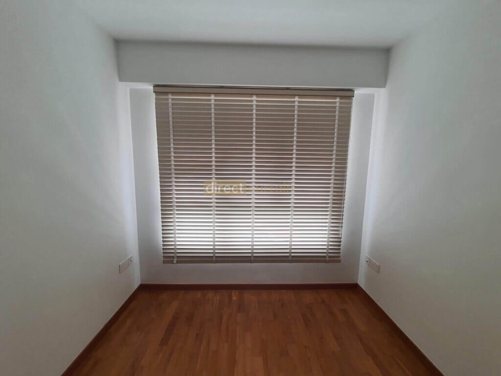 venetian blinds light leakage example