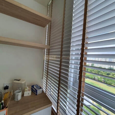 1 loop snow white venetian blinds with tape light brown