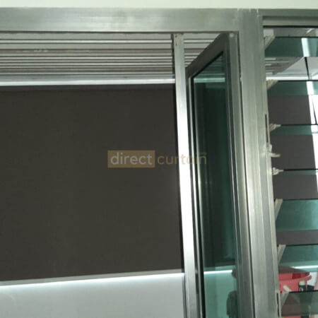 roller blind in kitchen service yard
