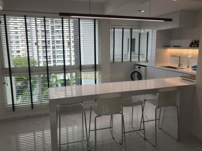 Venetian blinds in Dining and Kitchen