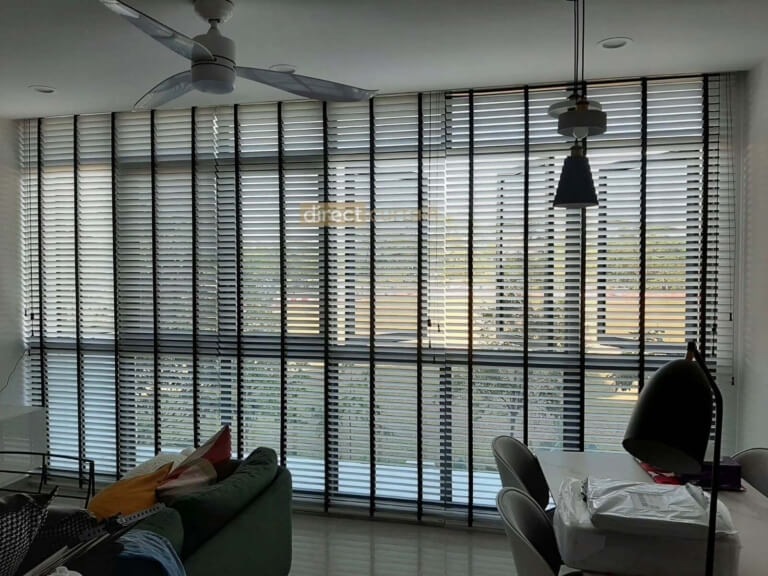 bright white pvc venetian blinds in living room