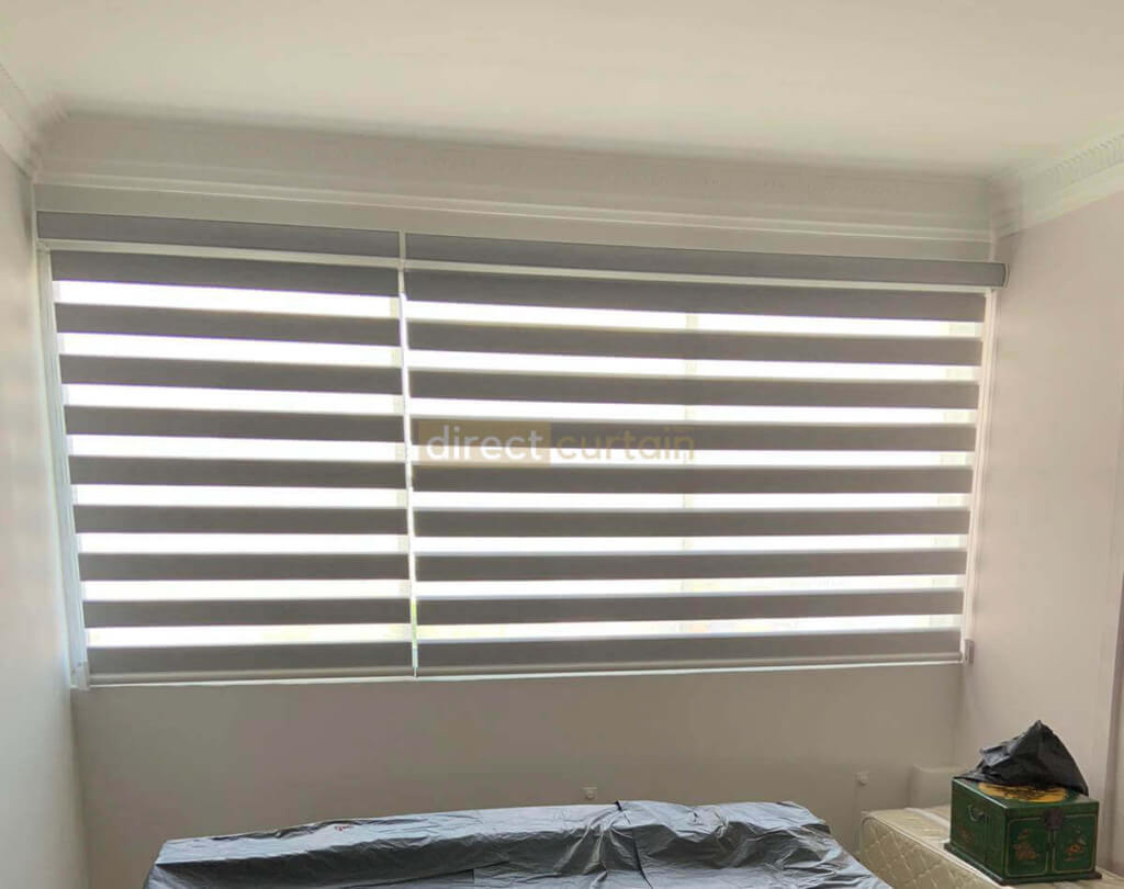 Comb Blinds Gap between both blinds
