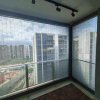 zip track blind in bartley residences
